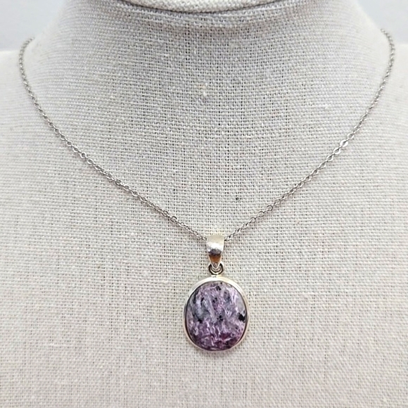 CHAROITE OVAL PENDANT NECKLACE - Picture 1 of 4